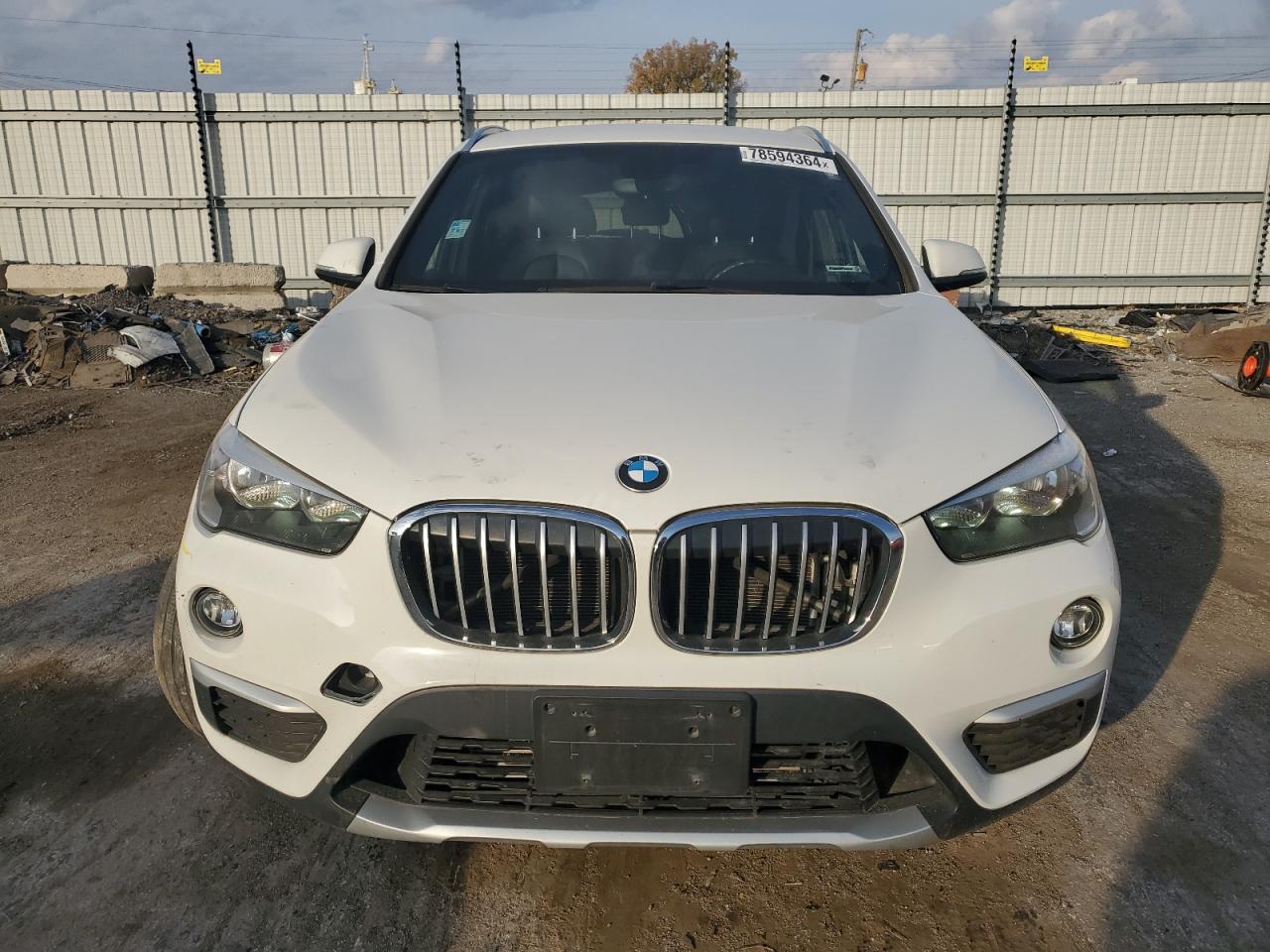 VIN WBXHU7C31J5L08873 2018 BMW X1 no.5