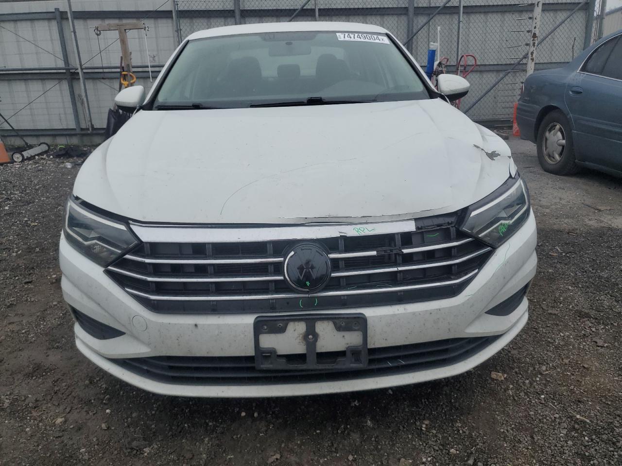 2019 Volkswagen Jetta - Image 5