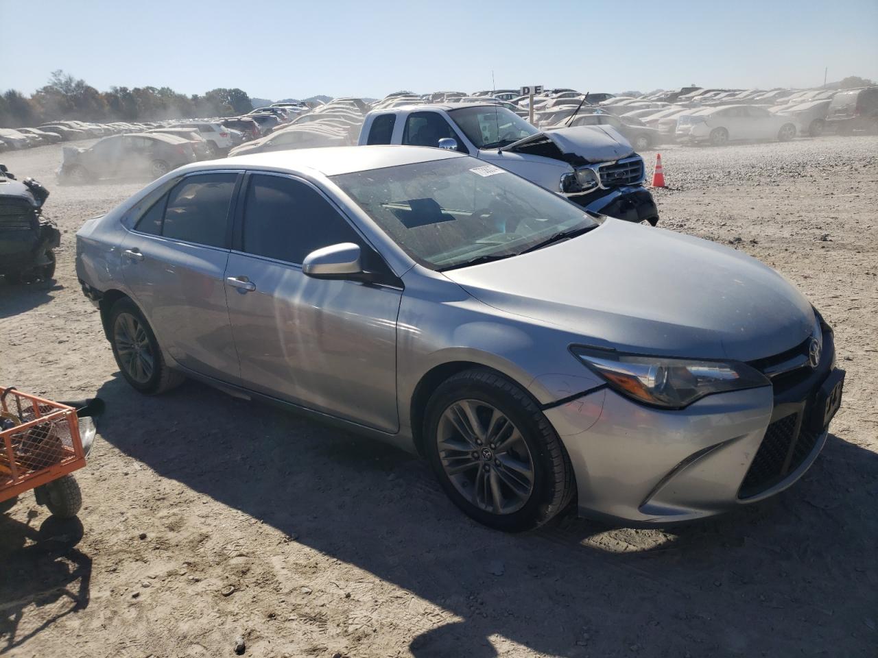 VIN 4T1BF1FK0GU246745 2016 TOYOTA CAMRY no.4