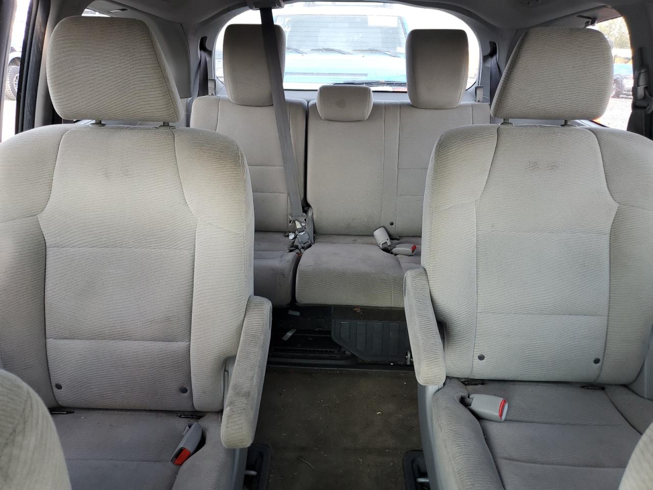 5FNRL5H28CB132852 2012 Honda Odyssey Lx