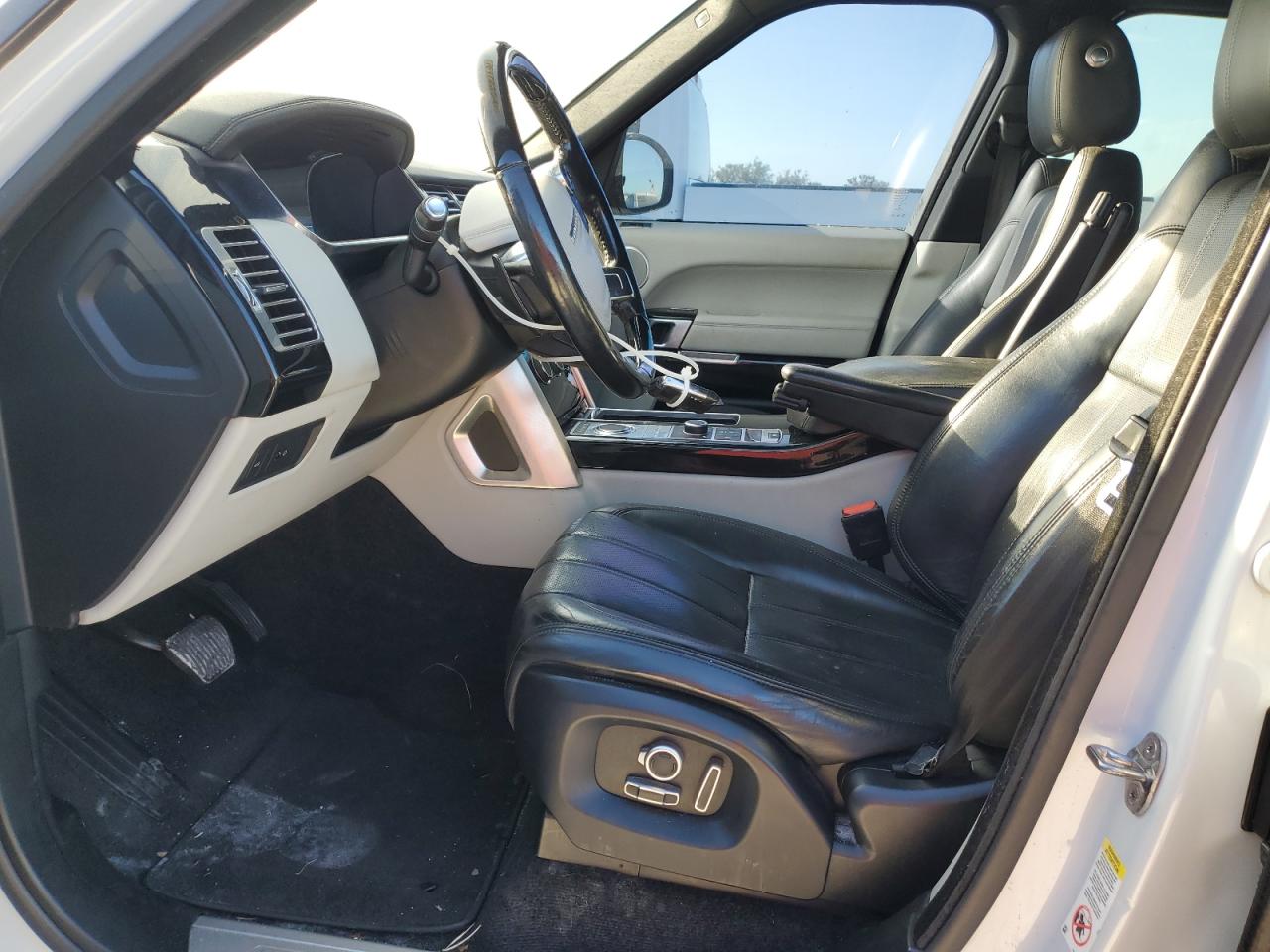 2016 Land Rover Range Rover - Image 7