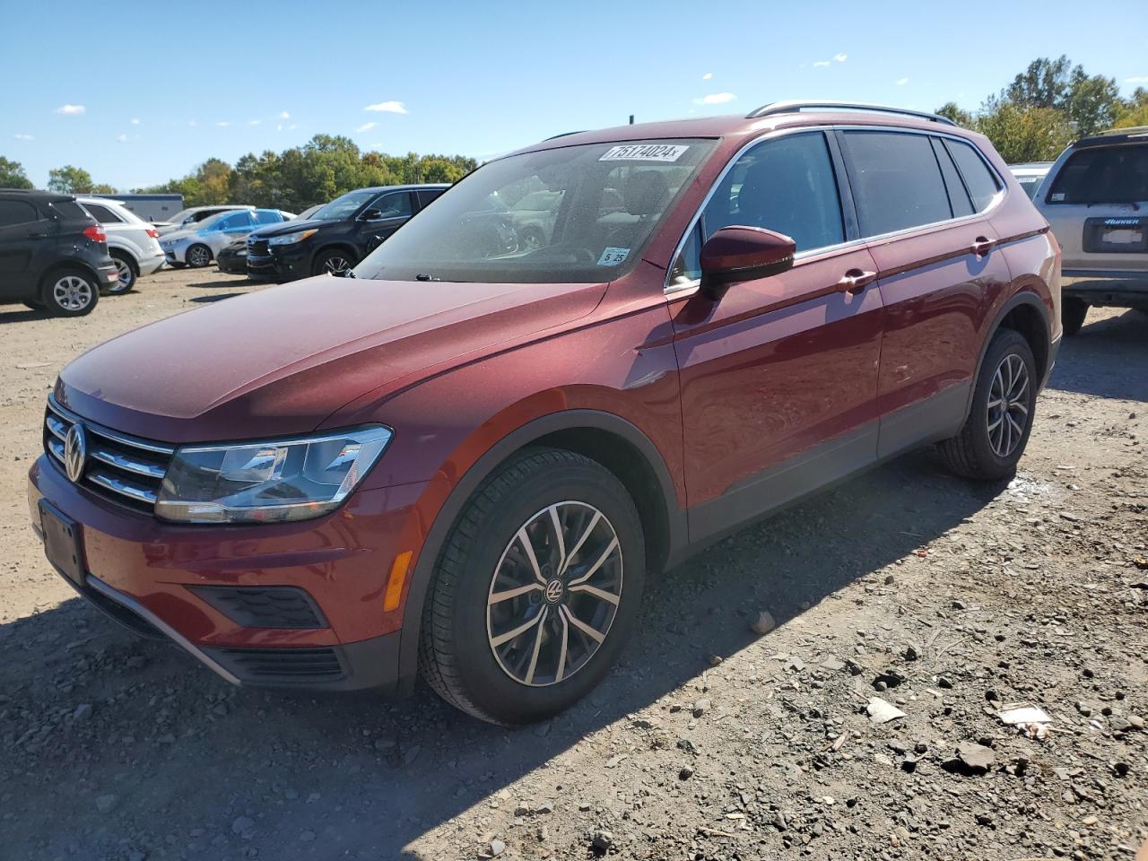 3VV2B7AX9KM122364 2019 VOLKSWAGEN TIGUAN - Image 1