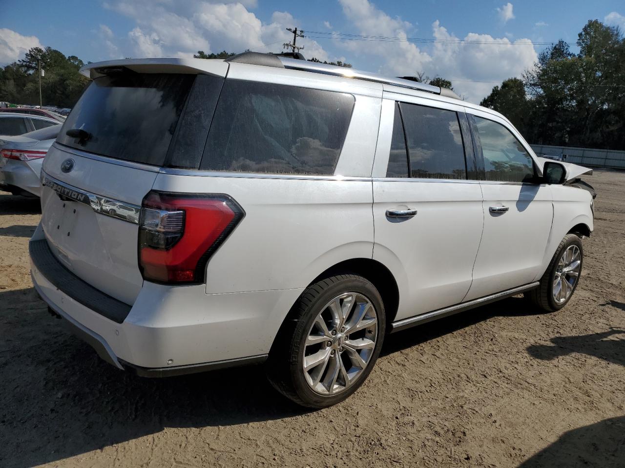 2018 Ford Expedition - Image 3