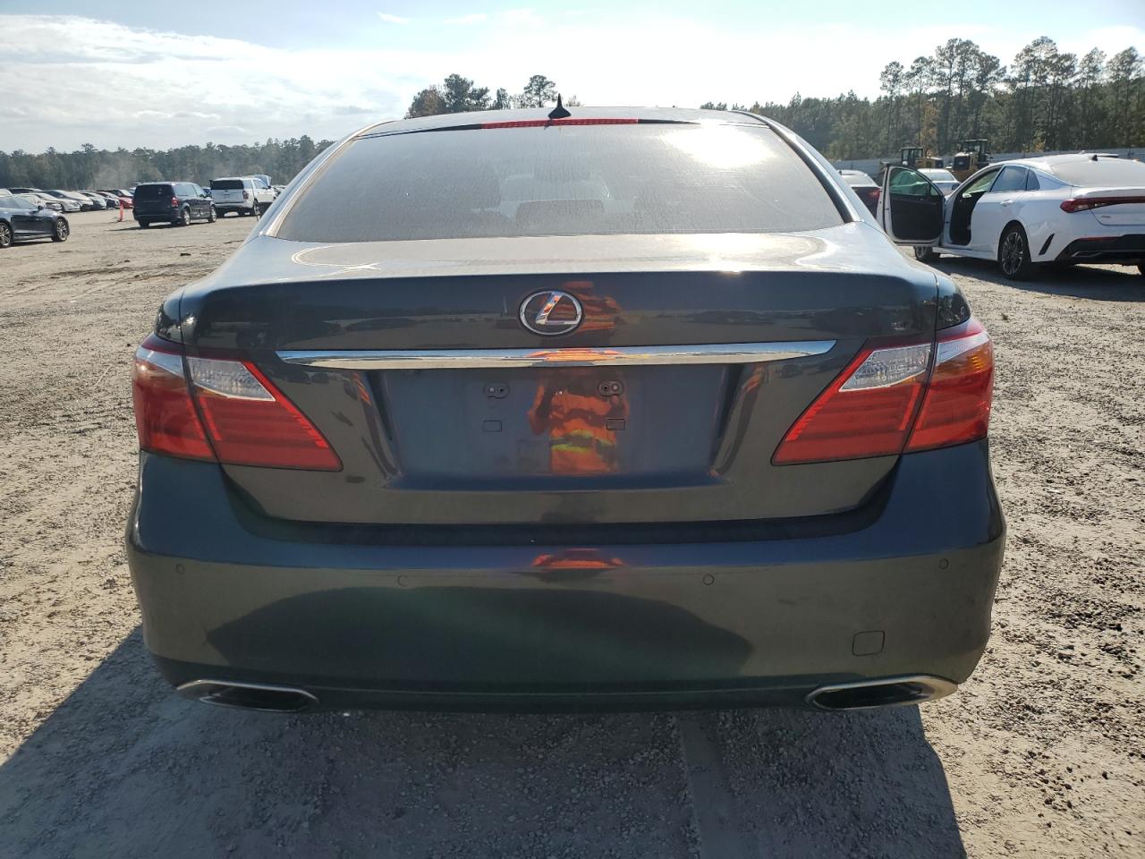 2011 Lexus Ls 460 VIN: JTHBL5EF2B5105704 Lot: 77572314