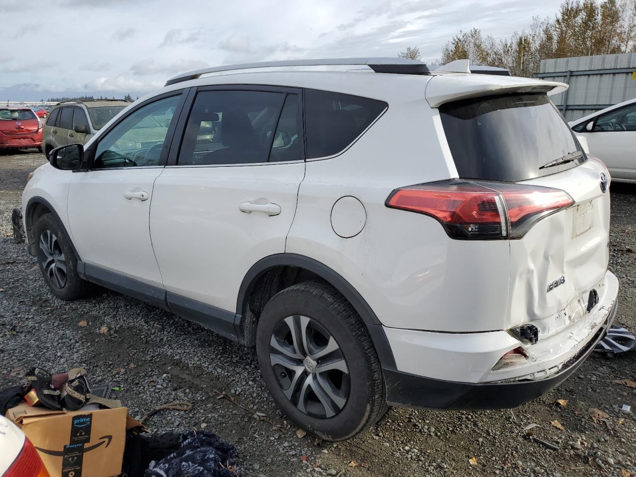 2T3ZFREV0GW247720 2016 TOYOTA RAV 4 - Image 2