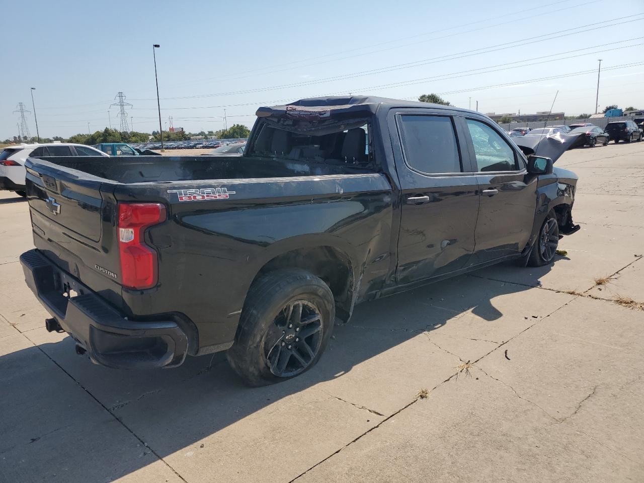 2021 Chevrolet Silverado - Image 3