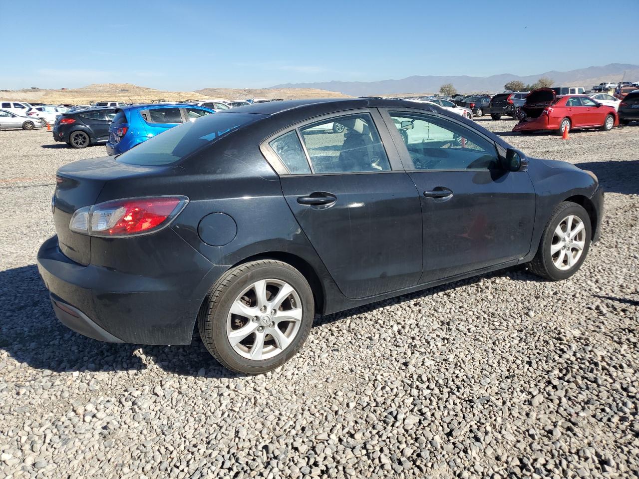 2010 Mazda 3 - Image 3