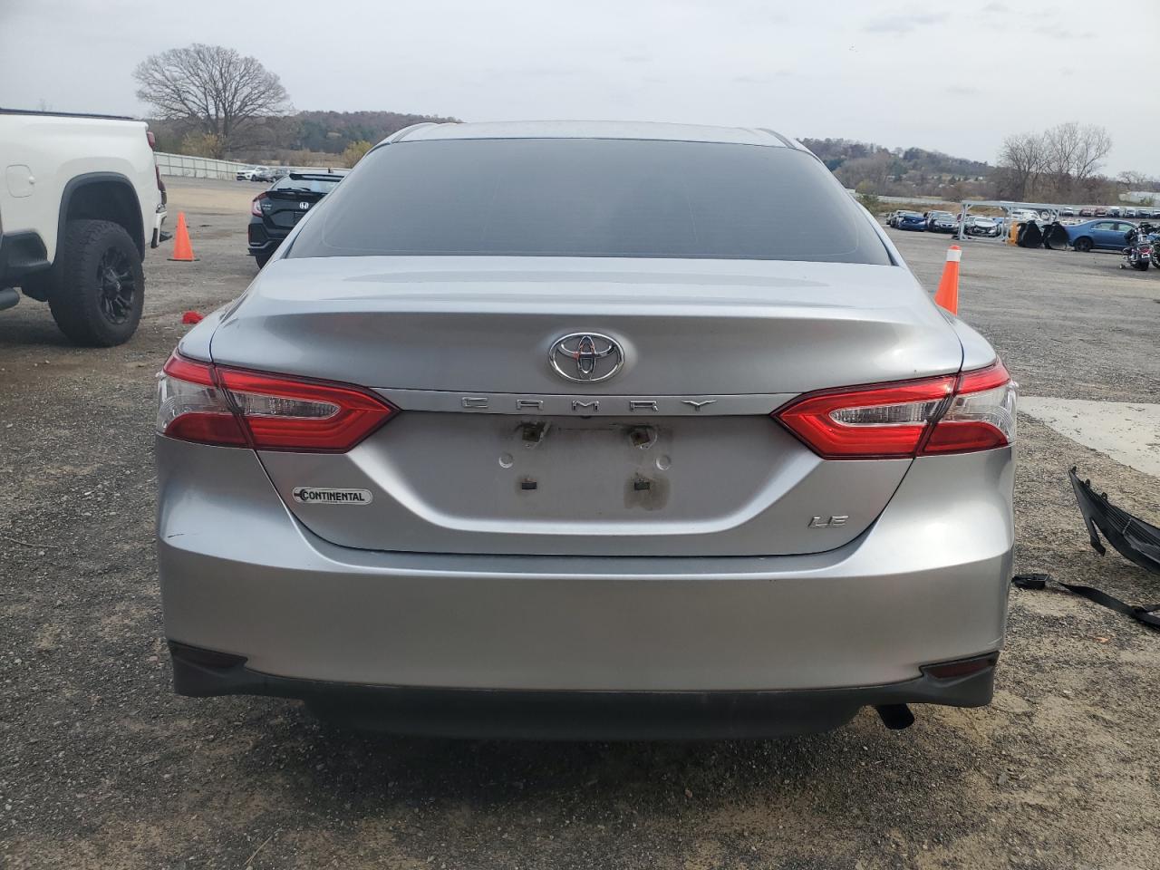 2018 Toyota Camry L VIN: 4T1B11HK6JU107383 Lot: 78548864