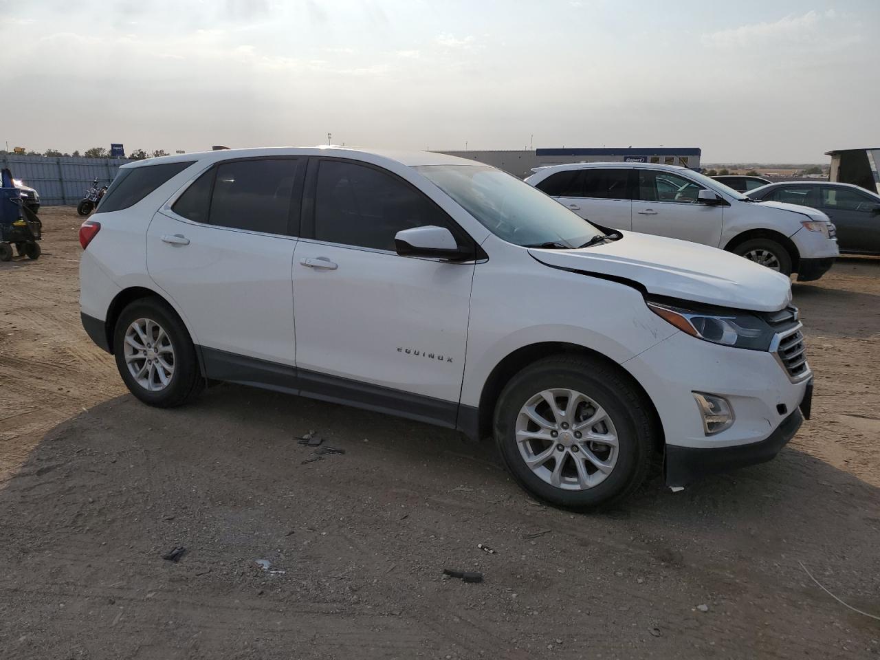 2GNAXJEV2J6178986 2018 Chevrolet Equinox Lt