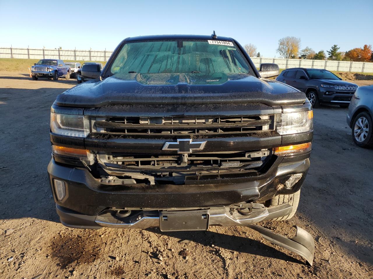 2017 Chevrolet Silverado - Image 5