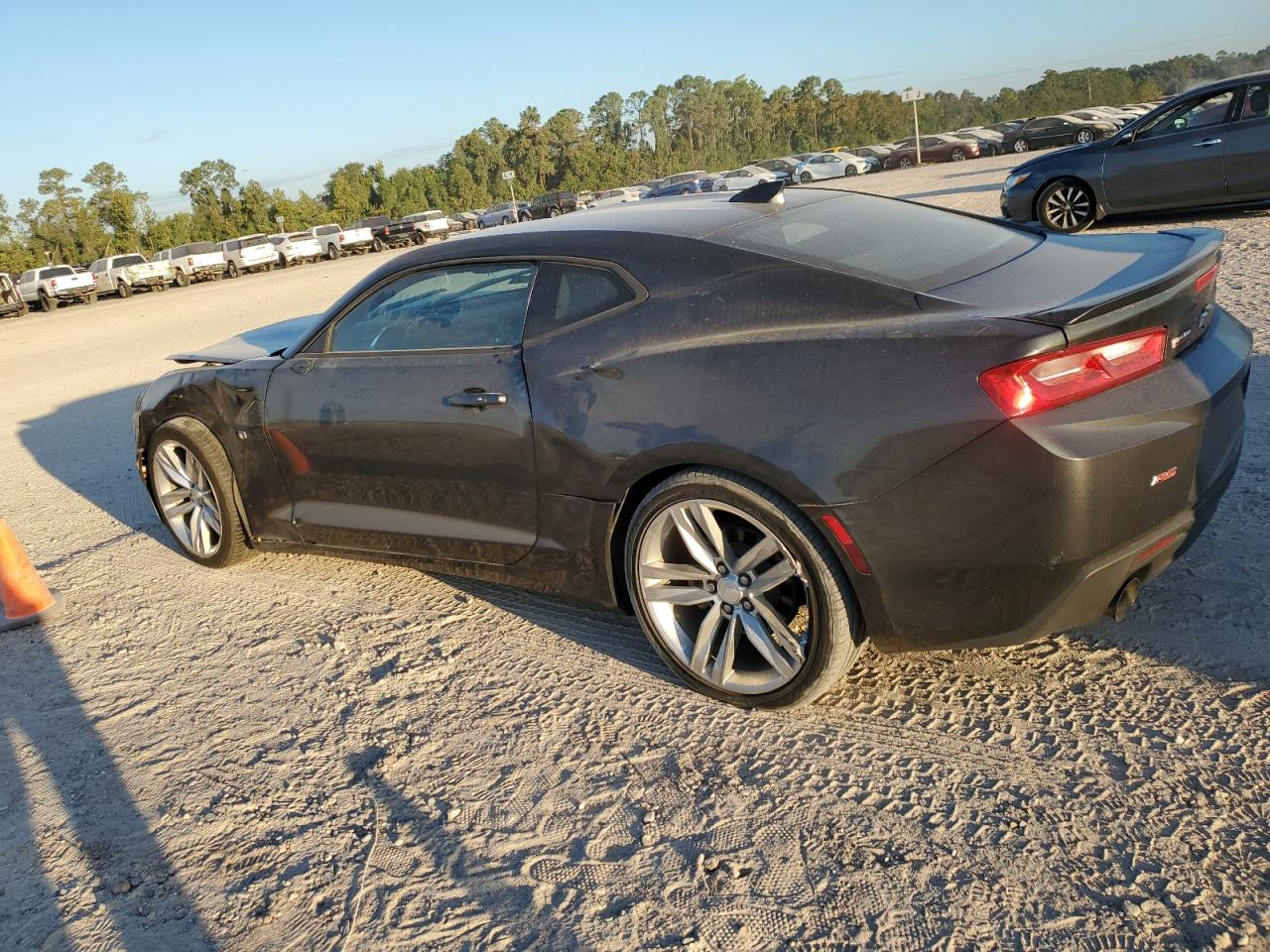 1G1FB1RXXH0175001 2017 CHEVROLET CAMARO - Image 2