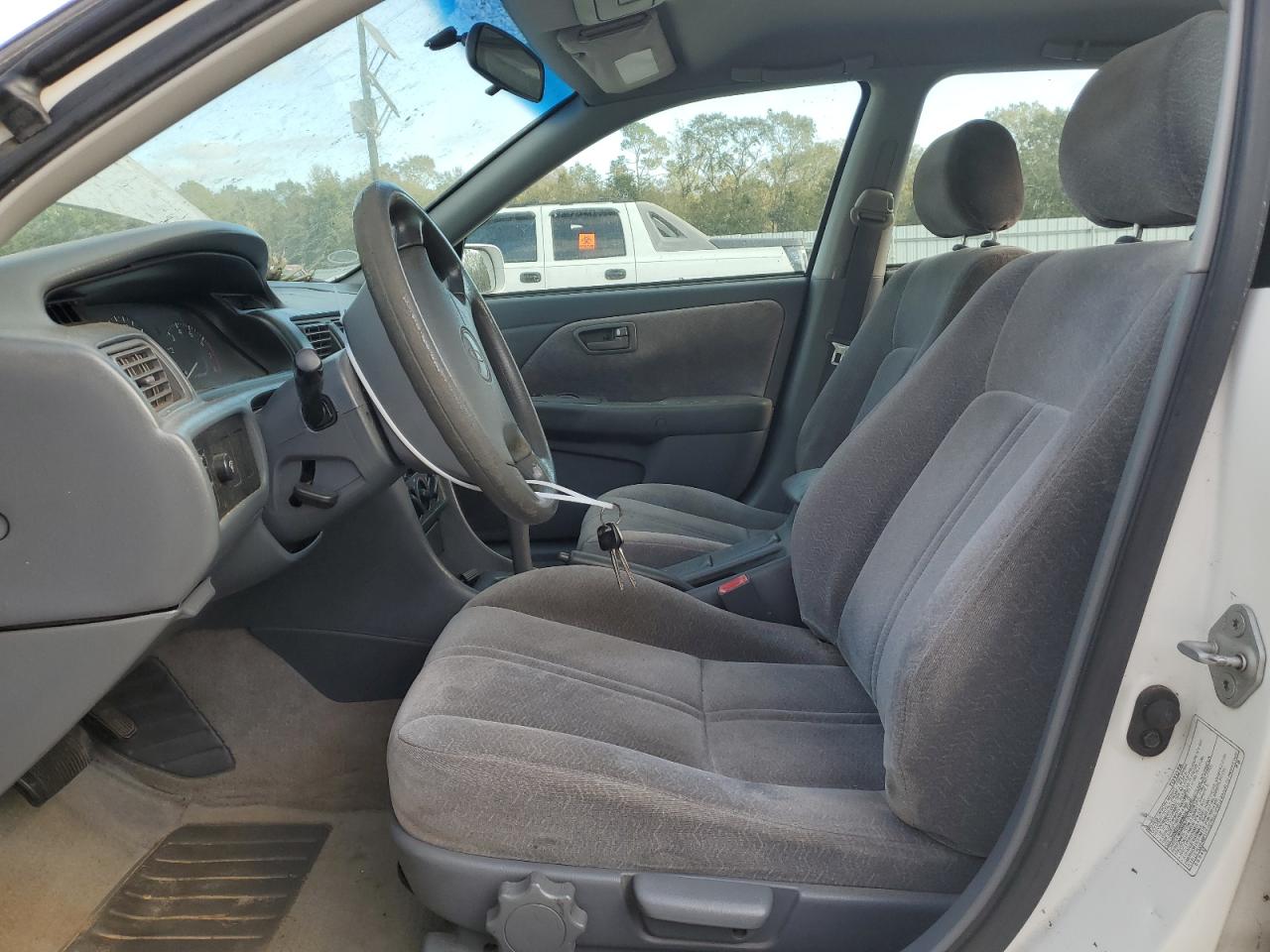 1998 Toyota Camry - Image 7