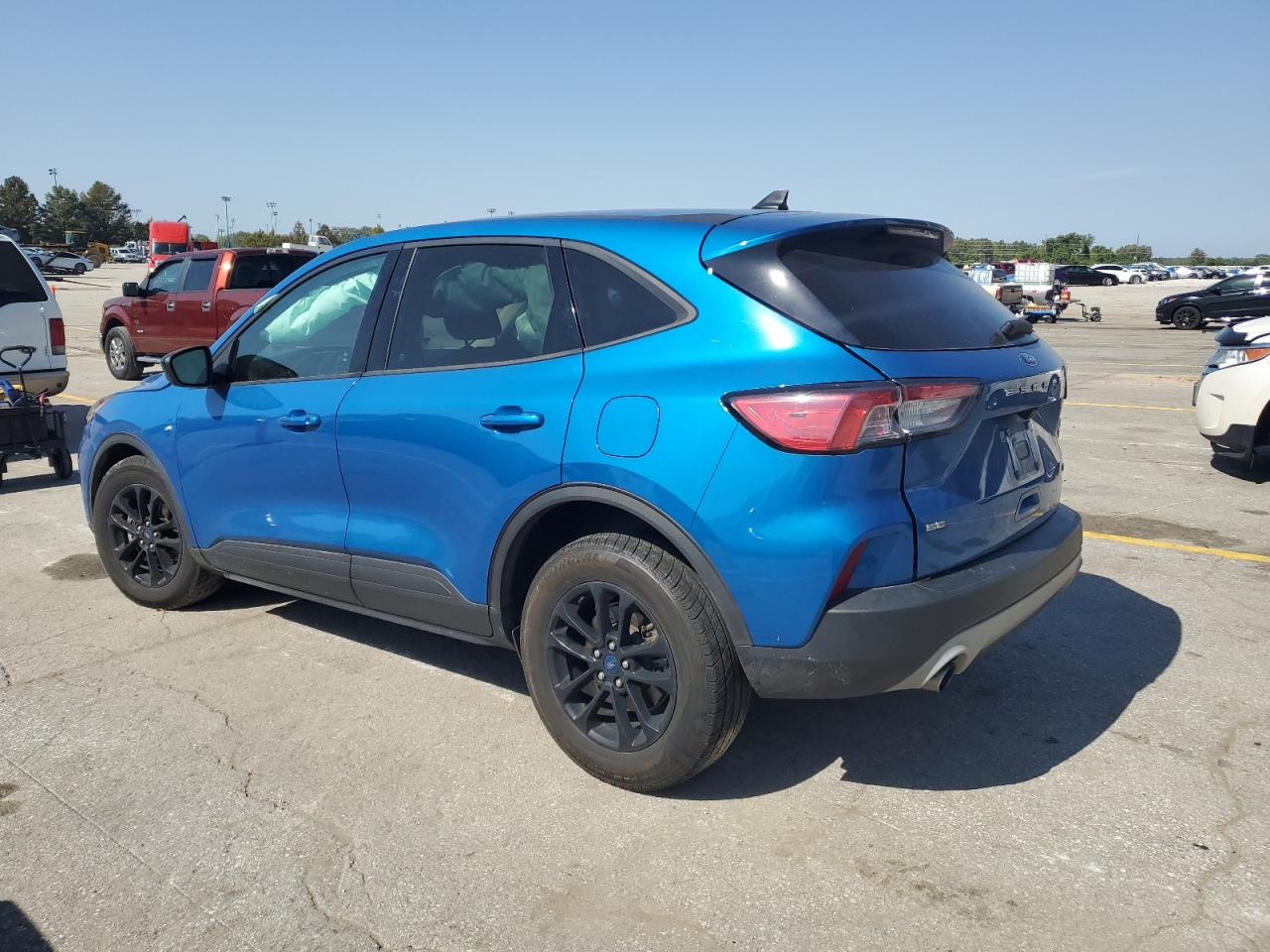 FORD ESCAPE 2020 VIN 1FMCU0BZ9LUB13984 фото 2