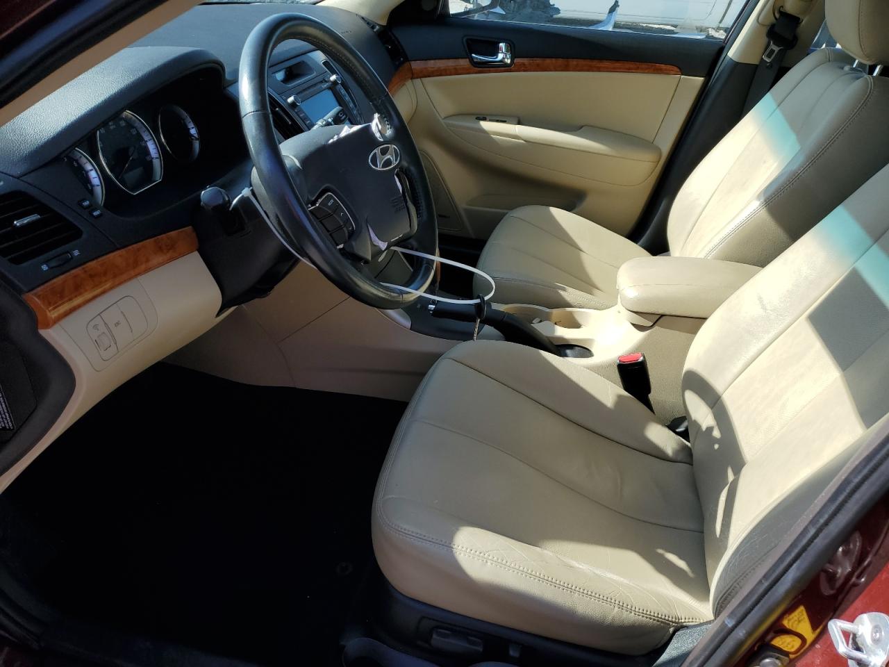 2009 Hyundai Sonata - Image 7