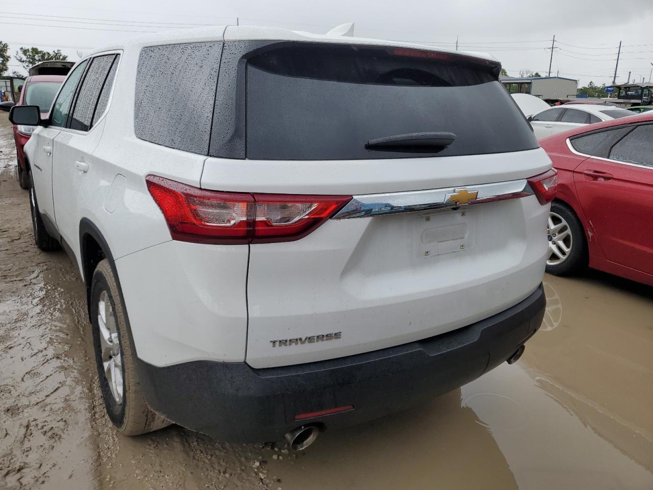 1GNERFKW2KJ139132 2019 Chevrolet Traverse Ls