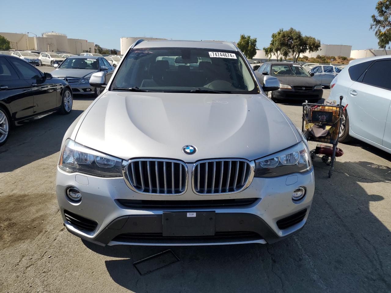 VIN 5UXWY3C56G0N88782 2016 BMW X3 no.5