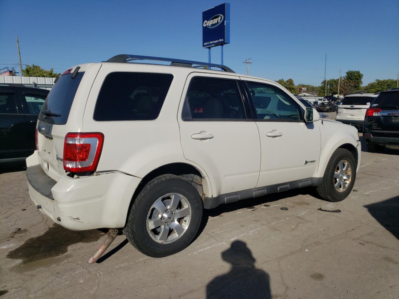 2010 Ford Escape - Image 3
