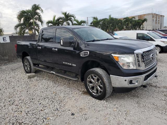  NISSAN TITAN 2017 Чорний