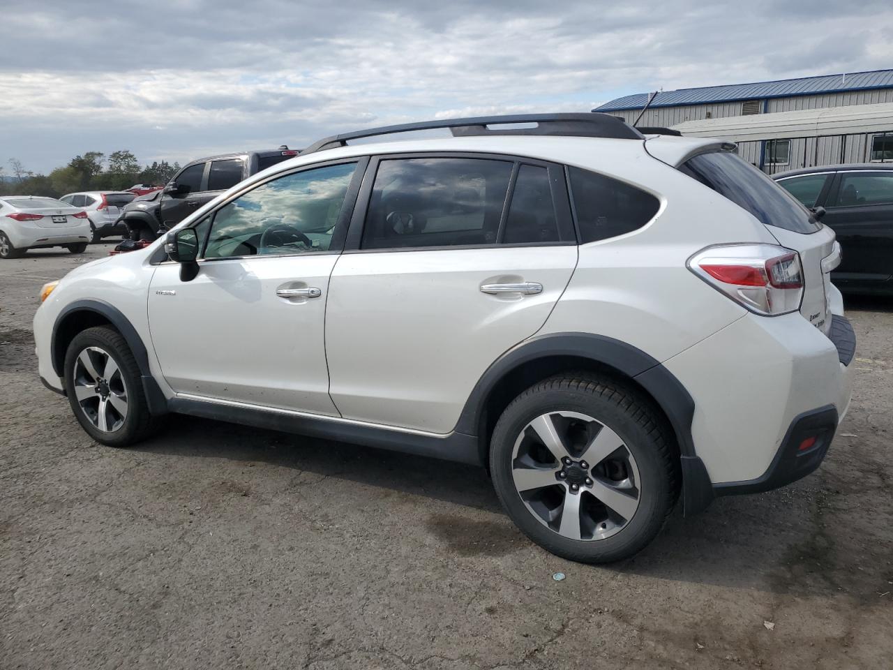 2014 Subaru XV - Image 2