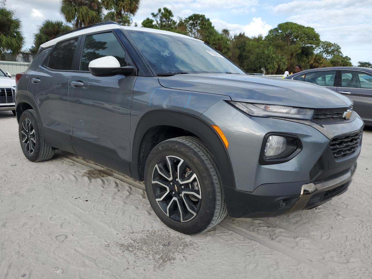 2021 Chevrolet TrailBlazer - Image 4