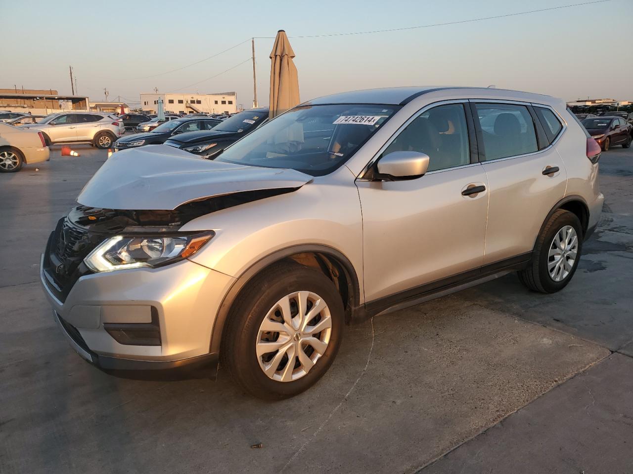 JN8AT2MT6LW039242 2020 Nissan Rogue S