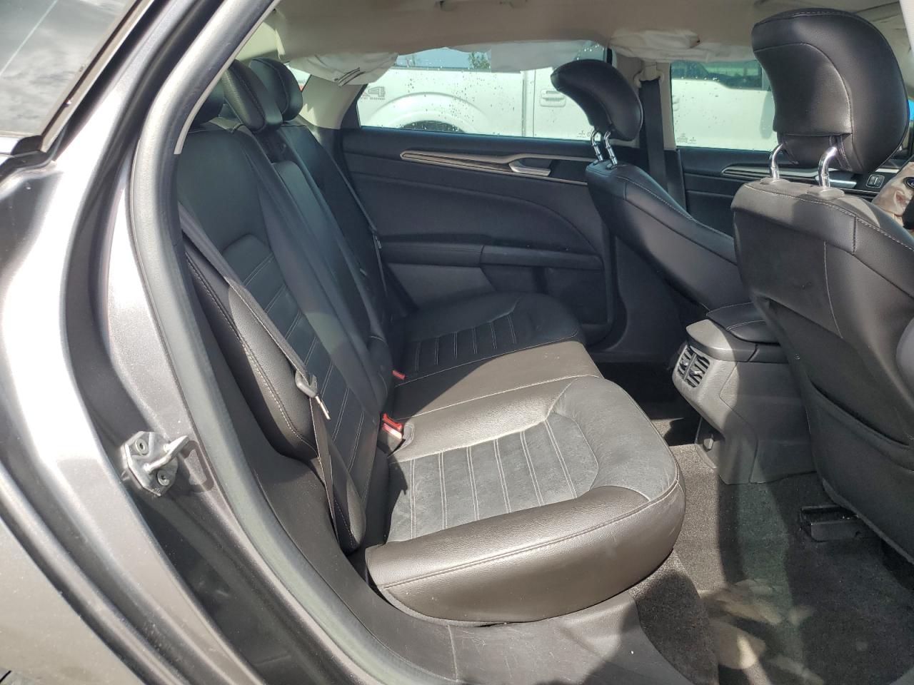 2014 Ford Fusion - Image 10