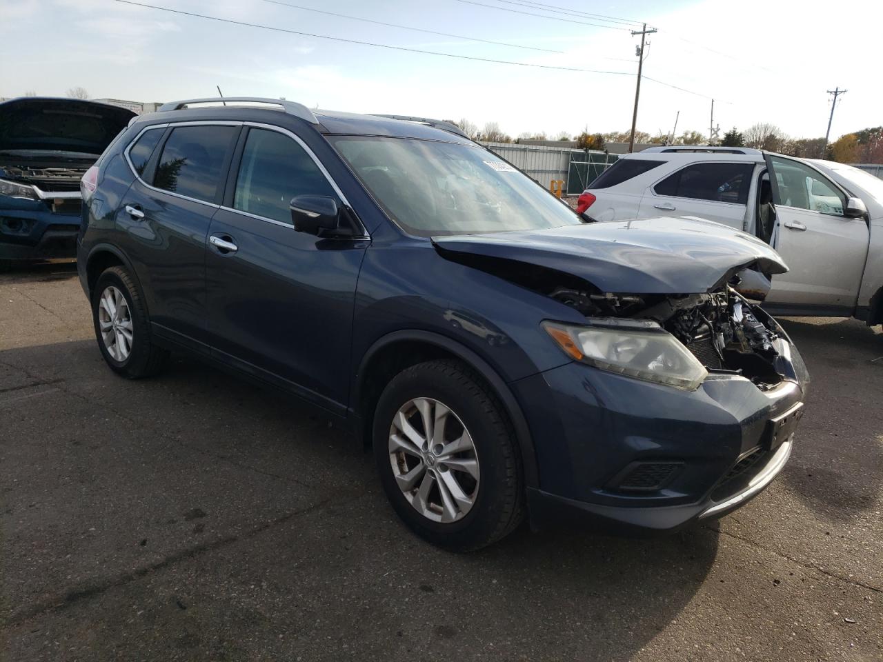 2015 Nissan Rogue - Image 4