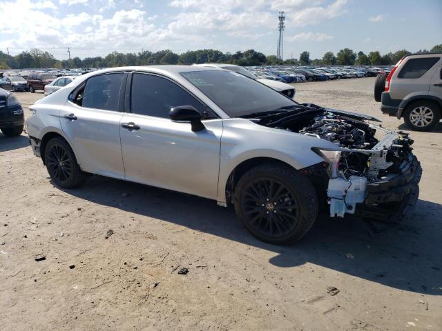 4T1T11AK5NU057225 Toyota Camry SE 4