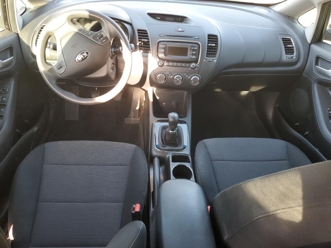 2018 Kia Forte - Image 8
