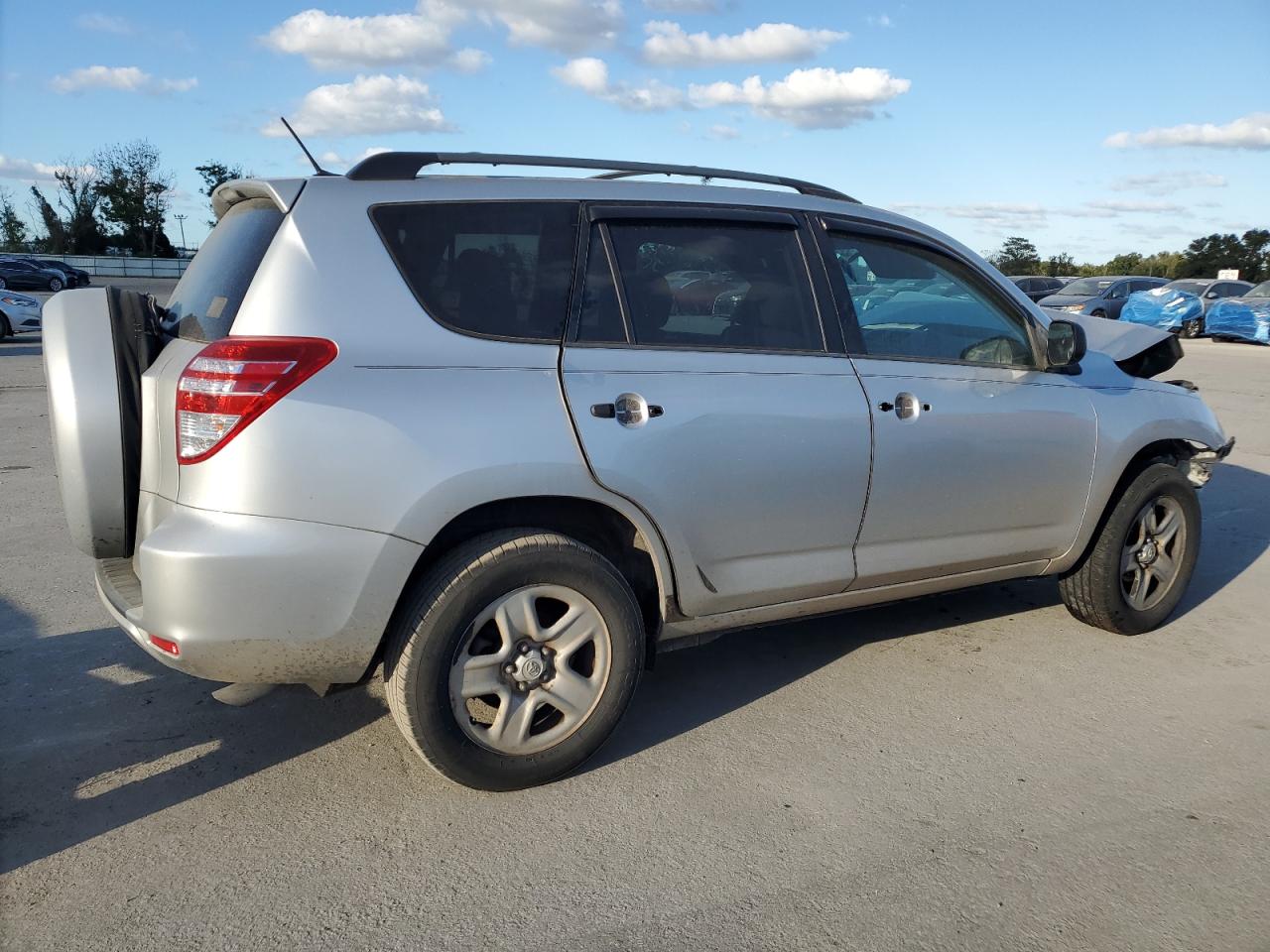 2012 Toyota RAV 4 - Image 3