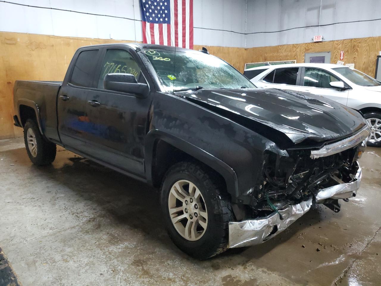 2016 Chevrolet Silverado - Image 4