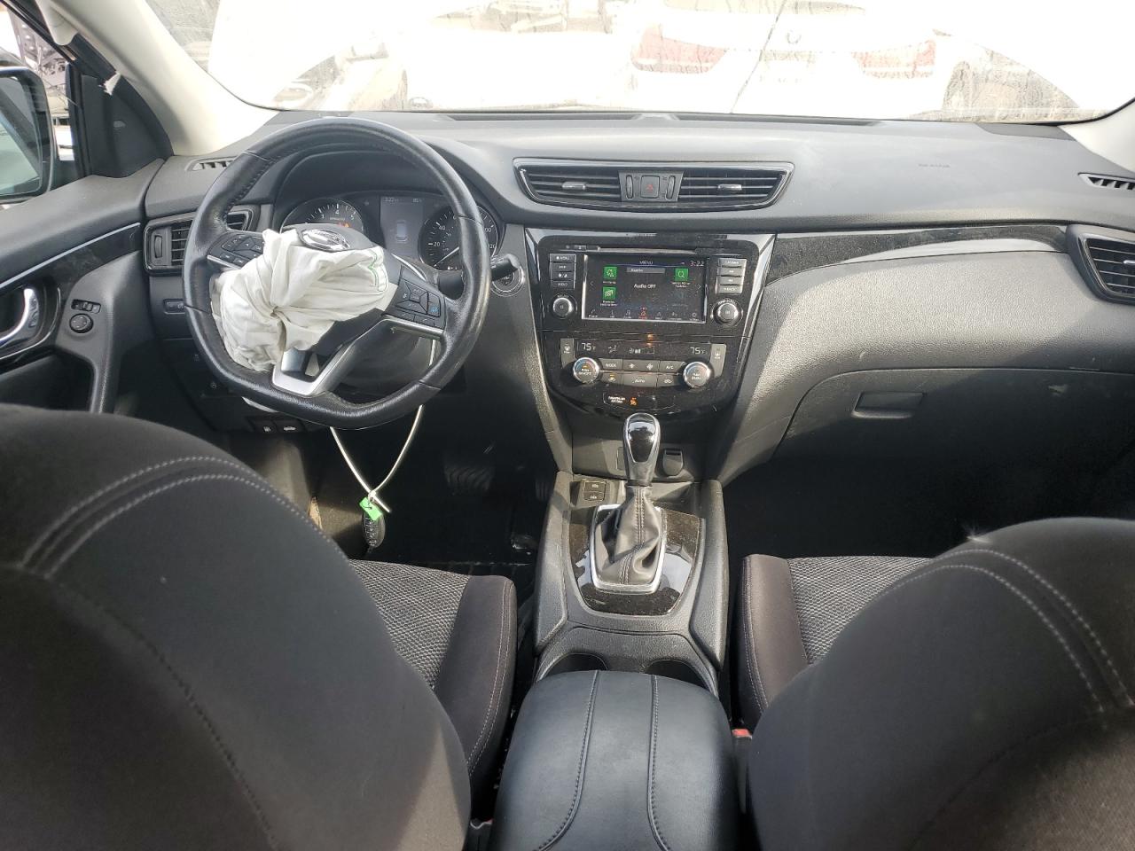 2019 Nissan Rogue - Image 8
