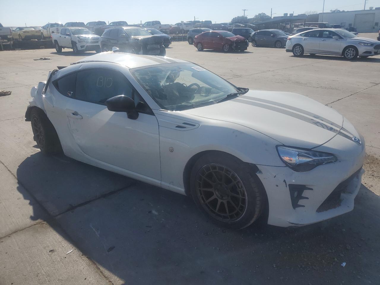 VIN JF1ZNAA18H9707320 2017 TOYOTA 86 no.4