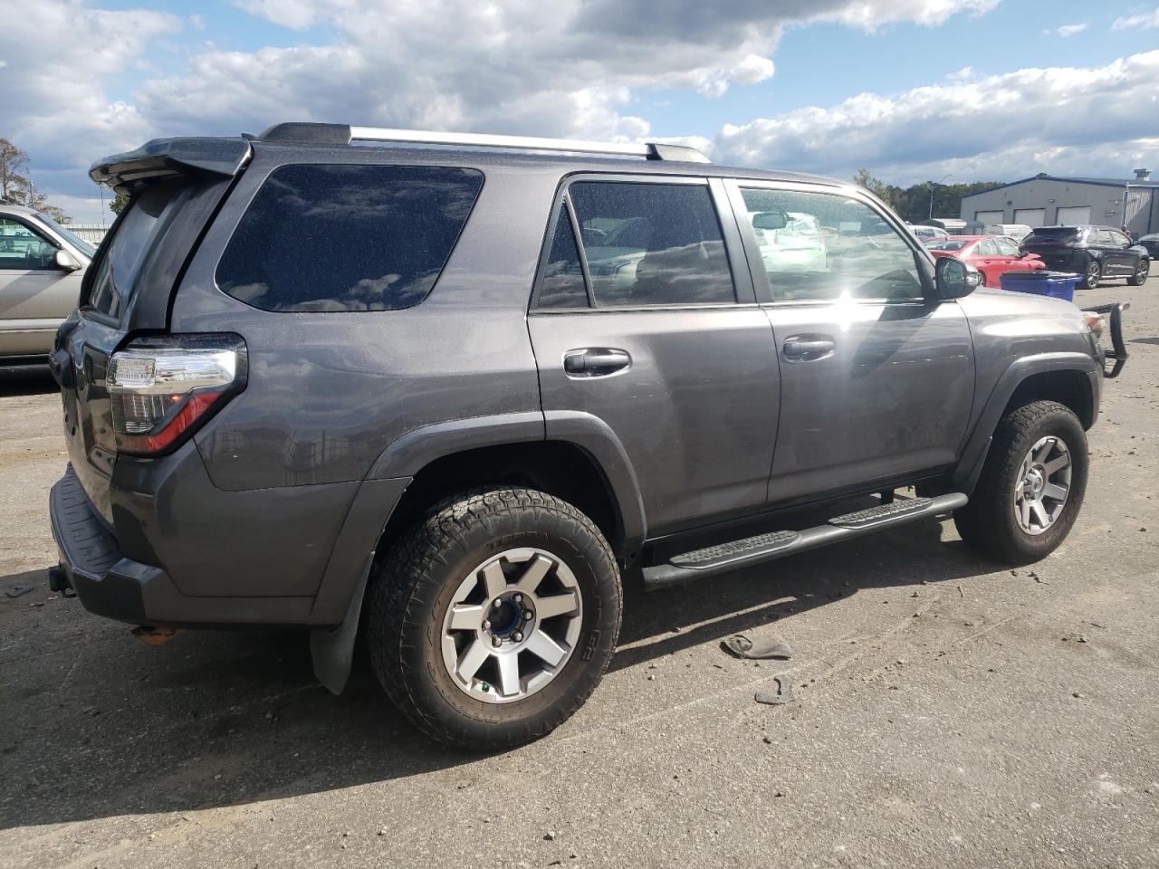 VIN JTEBU5JR1E5197788 2014 TOYOTA 4RUNNER no.3