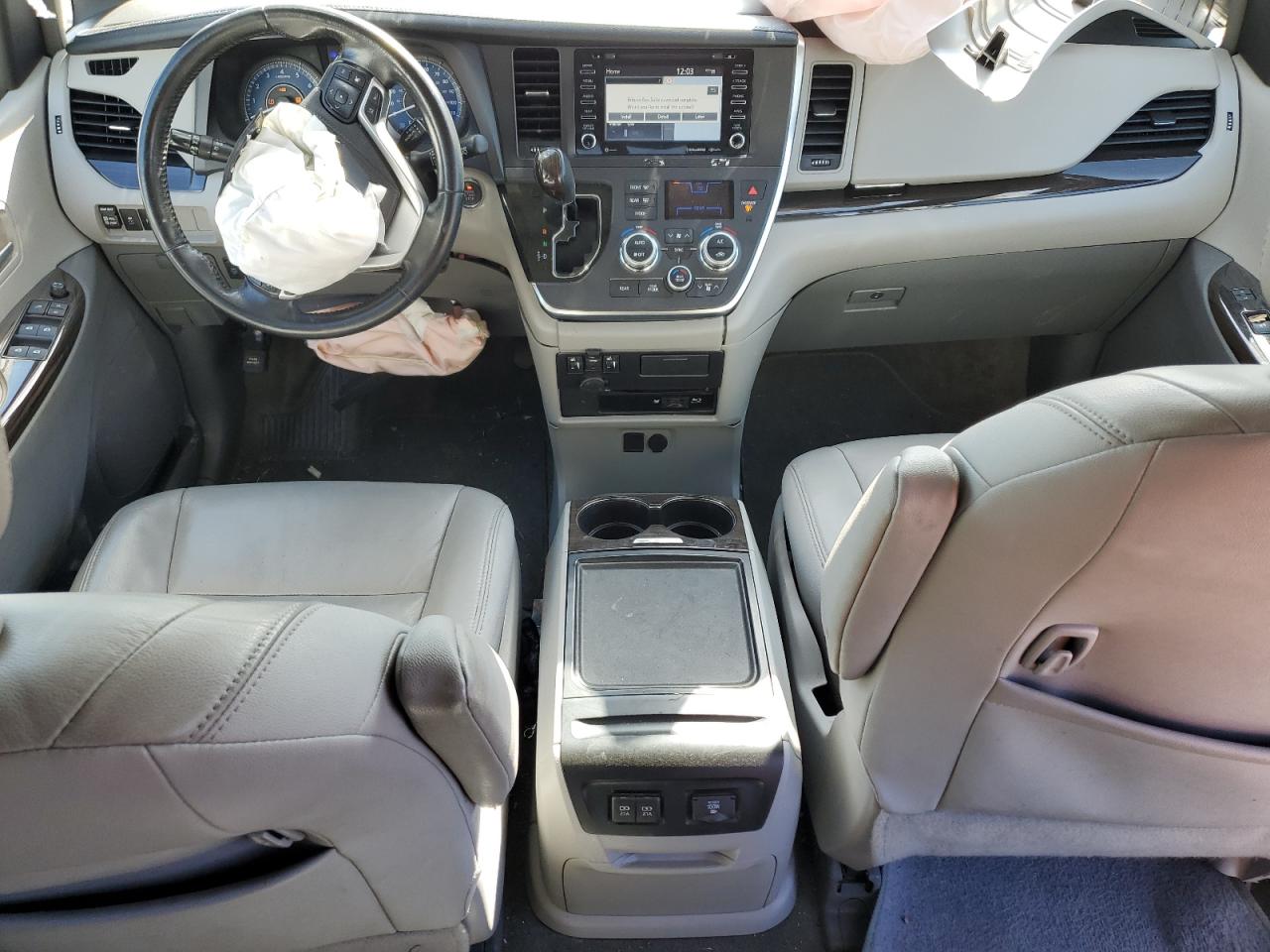 2019 Toyota Sienna - Image 8