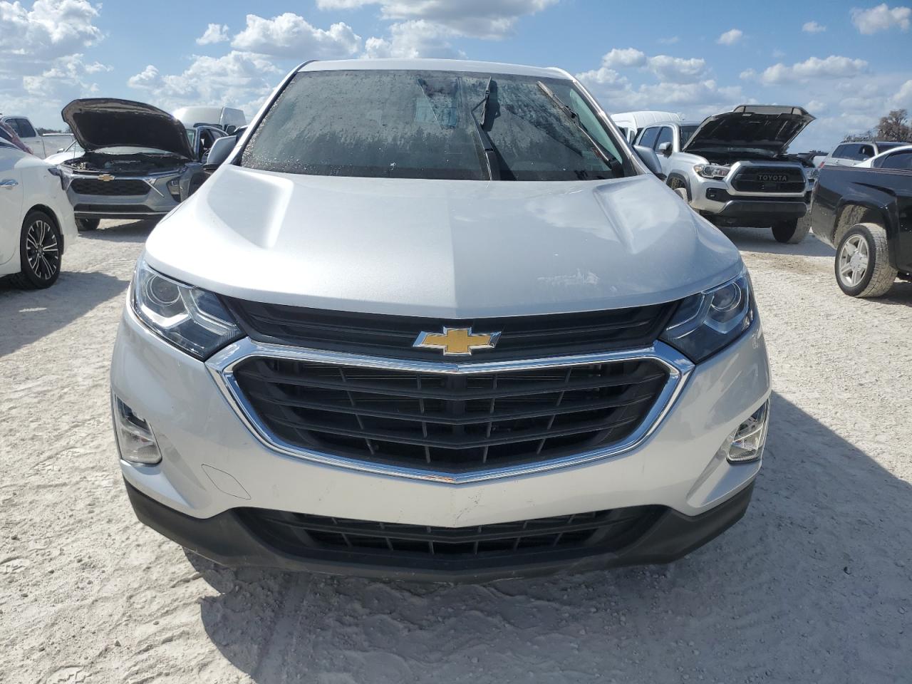 2020 Chevrolet Equinox - Image 5
