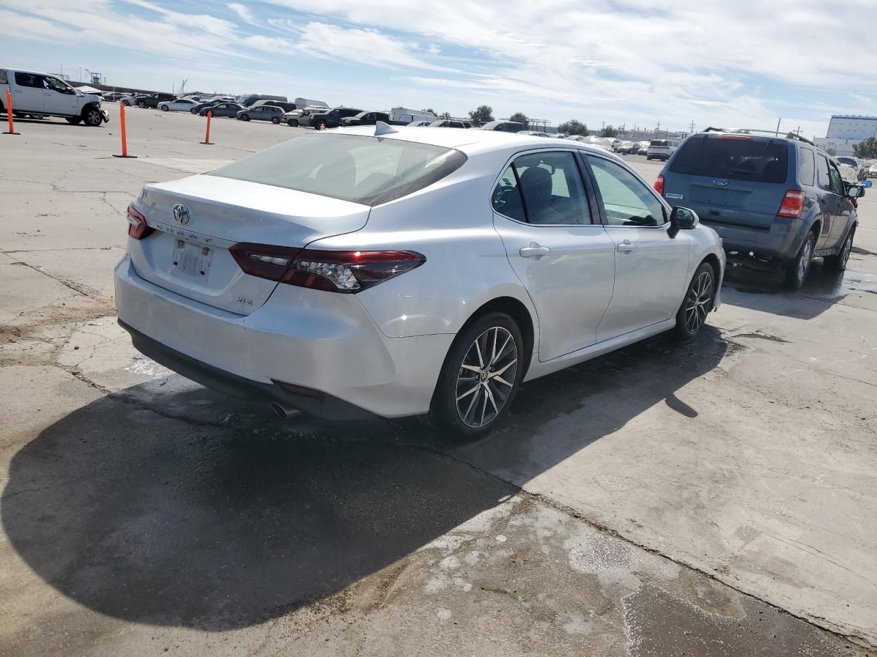 2021 Toyota Camry - Image 3