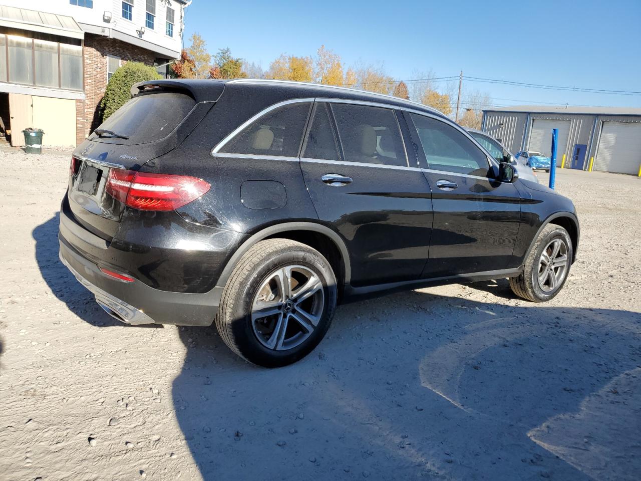 VIN WDC0G4KB7KV148017 2019 MERCEDES-BENZ GLC-CLASS no.3