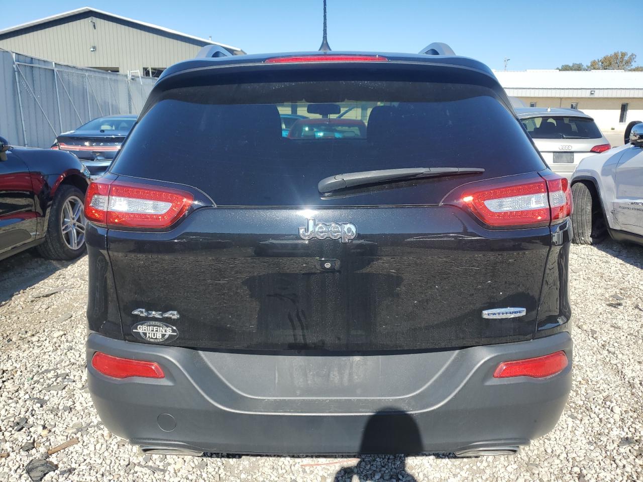 2017 Jeep Cherokee Latitude VIN: 1C4PJMCS6HW505498 Lot: 76689914