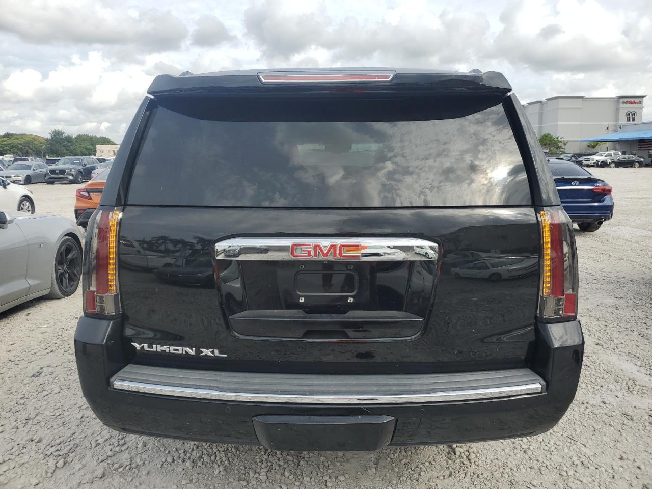 2015 GMC Yukon Xl Denali VIN: 1GKS2JKJ3FR176158 Lot: 78004904