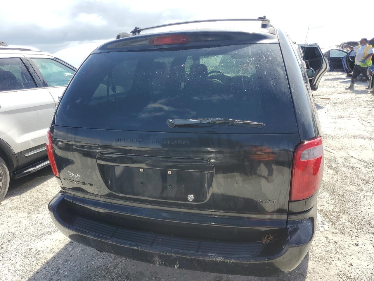 2005 Dodge Grand Caravan Sxt VIN: 2D4GP44L55R477514 Lot: 76775494