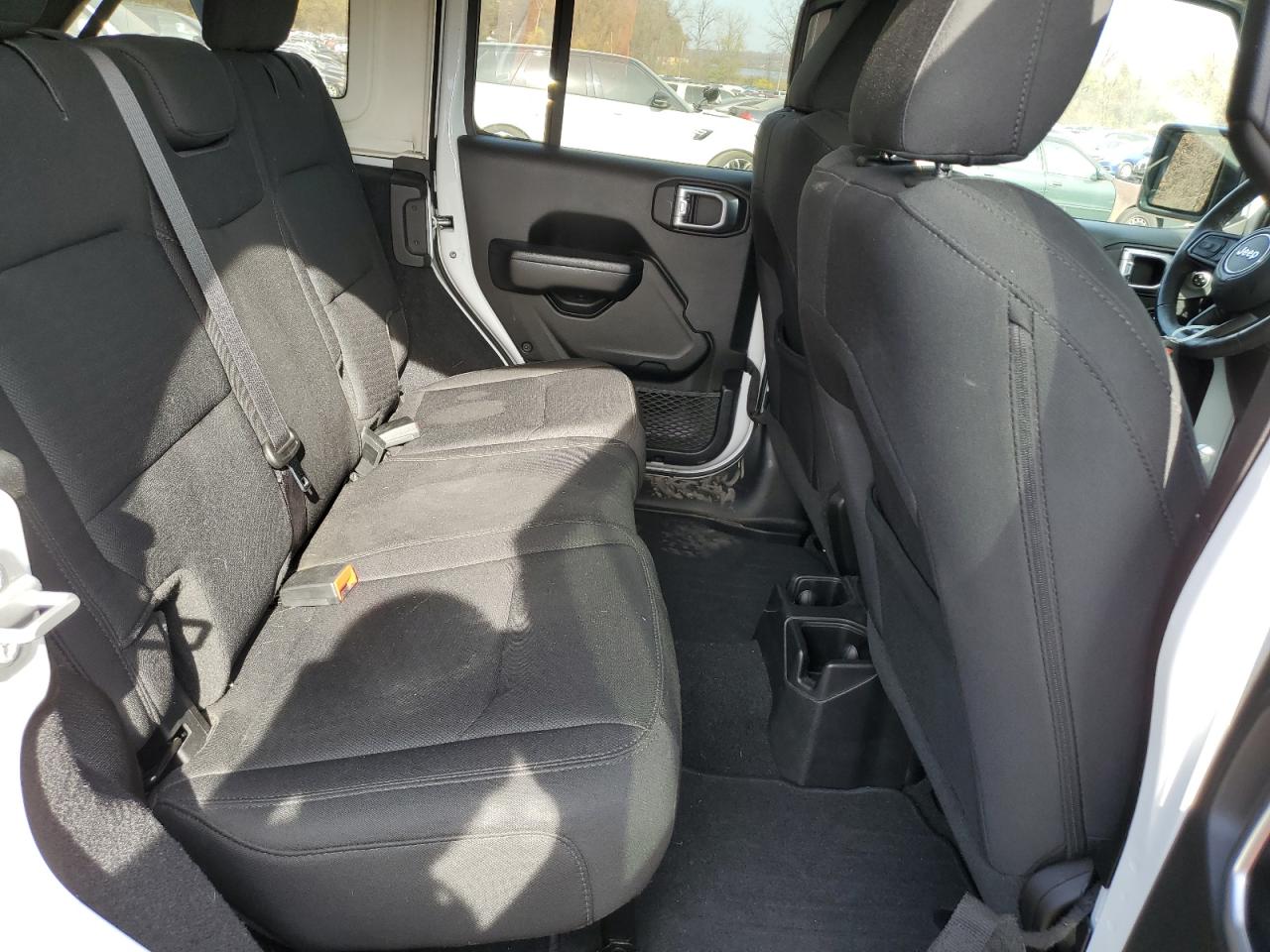 2019 Jeep Wrangler - Image 10