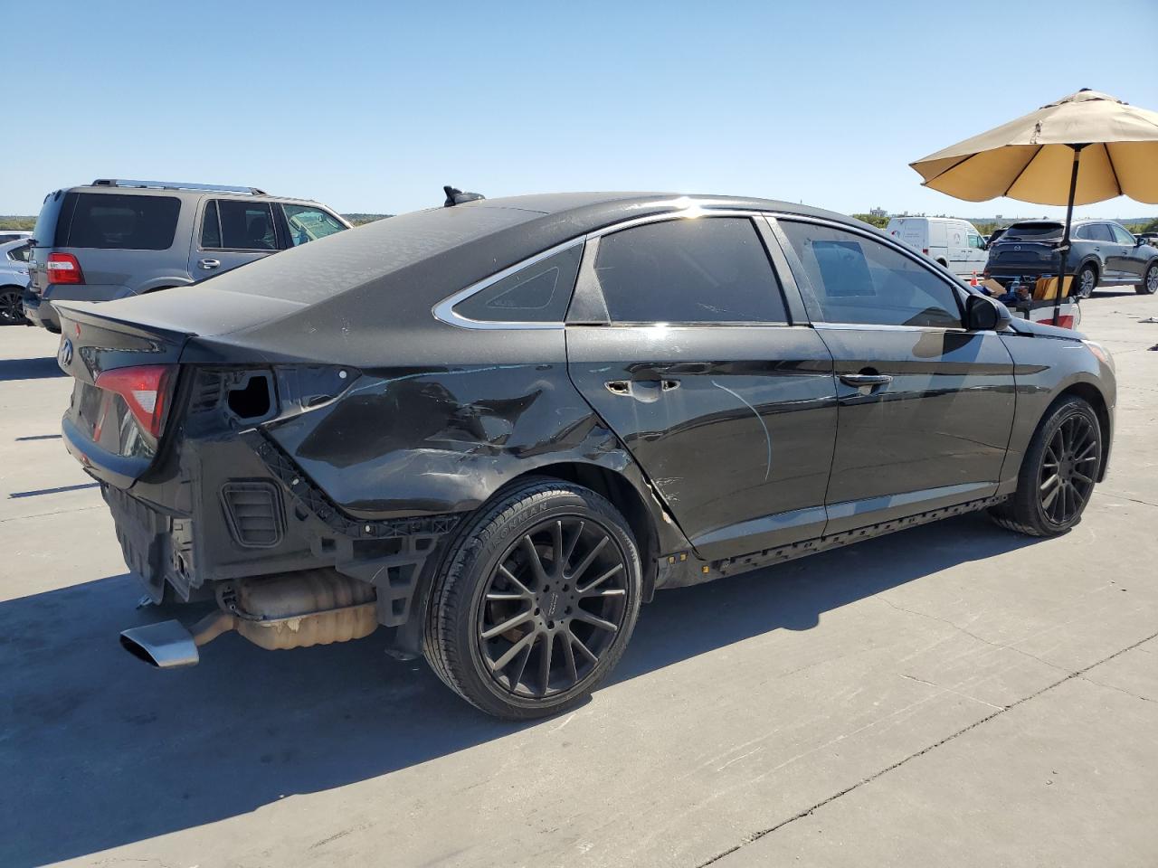 2015 Hyundai Sonata - Image 3