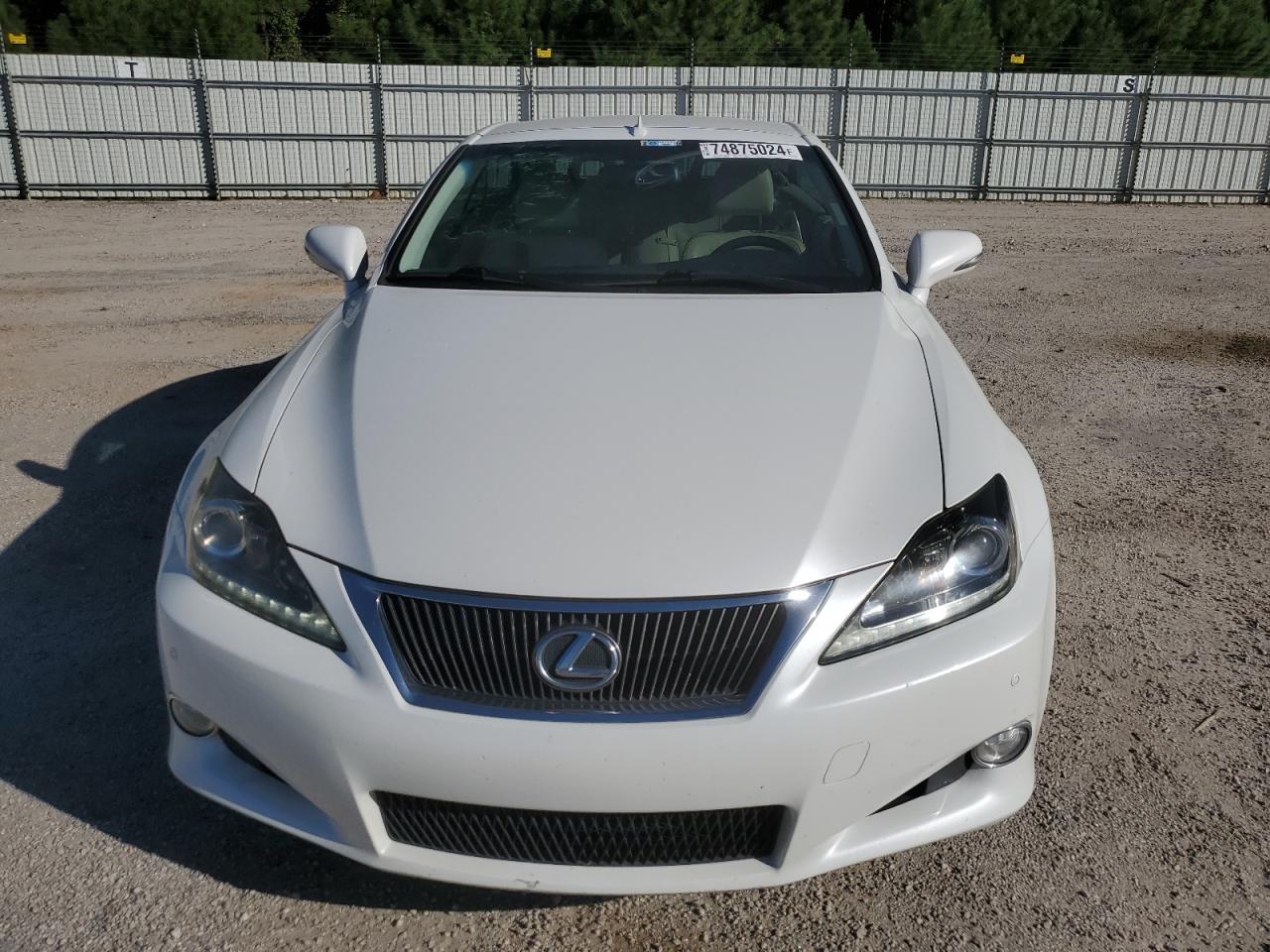 2014 Lexus IS - Image 5