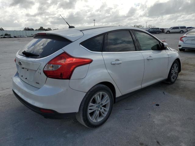  FORD FOCUS 2012 Белы