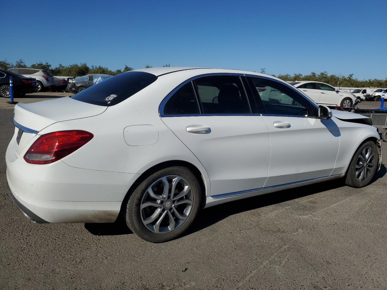 VIN 55SWF4JB8GU142218 2016 MERCEDES-BENZ C-CLASS no.3