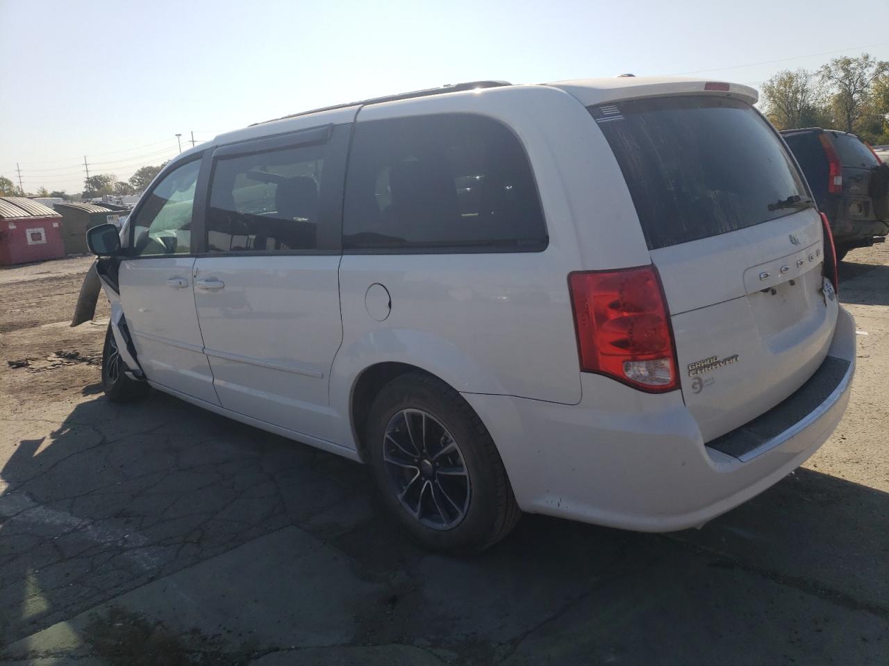2016 Dodge Caravan - Image 2