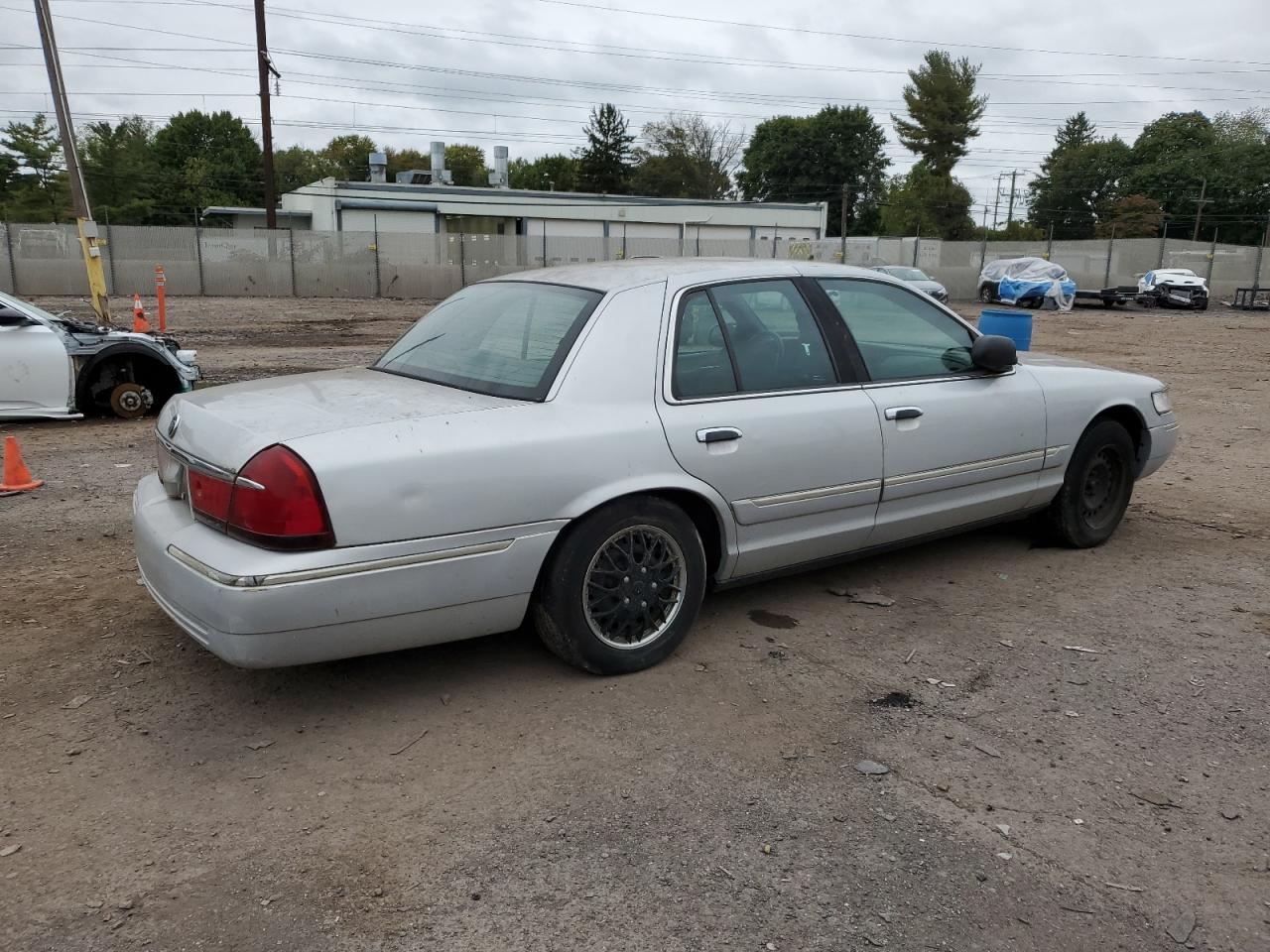 2001 Mercury Grand Marquis - Image 3