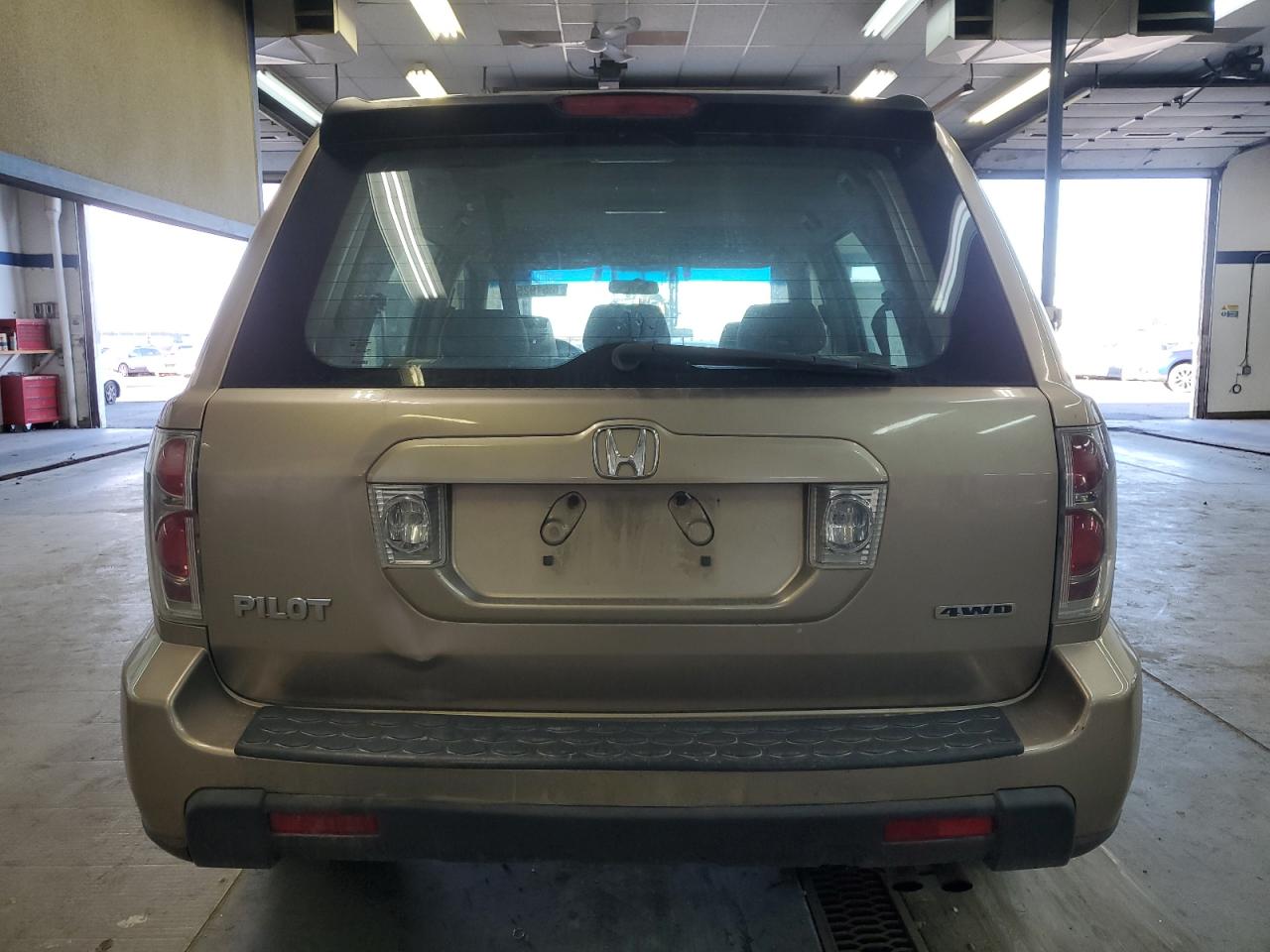 2007 Honda Pilot Lx VIN: 5FNYF181X7B004833 Lot: 76519254