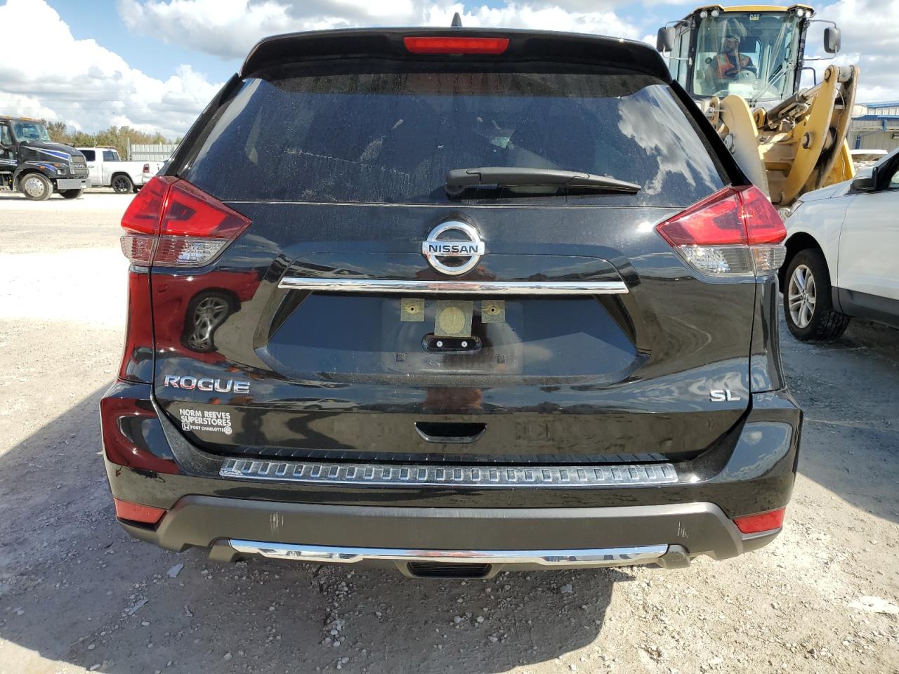 2017 Nissan Rogue - Image 6